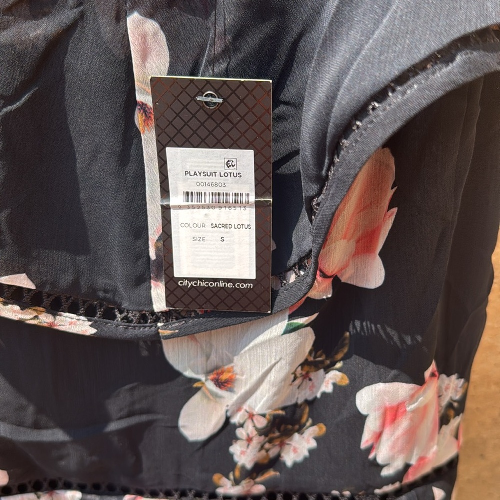 Miss Selfridge Black Floral Mini Dress - Picture 4 of 8